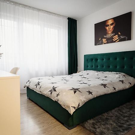 Blue House For 4 Guests With Netflix And Disney Iasi Ngoại thất bức ảnh