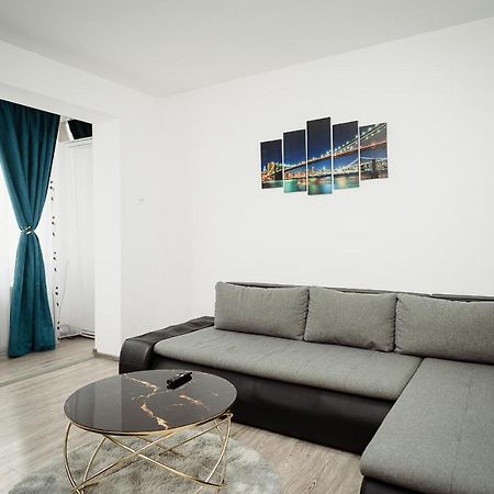 Blue House For 4 Guests With Netflix And Disney Iasi Ngoại thất bức ảnh