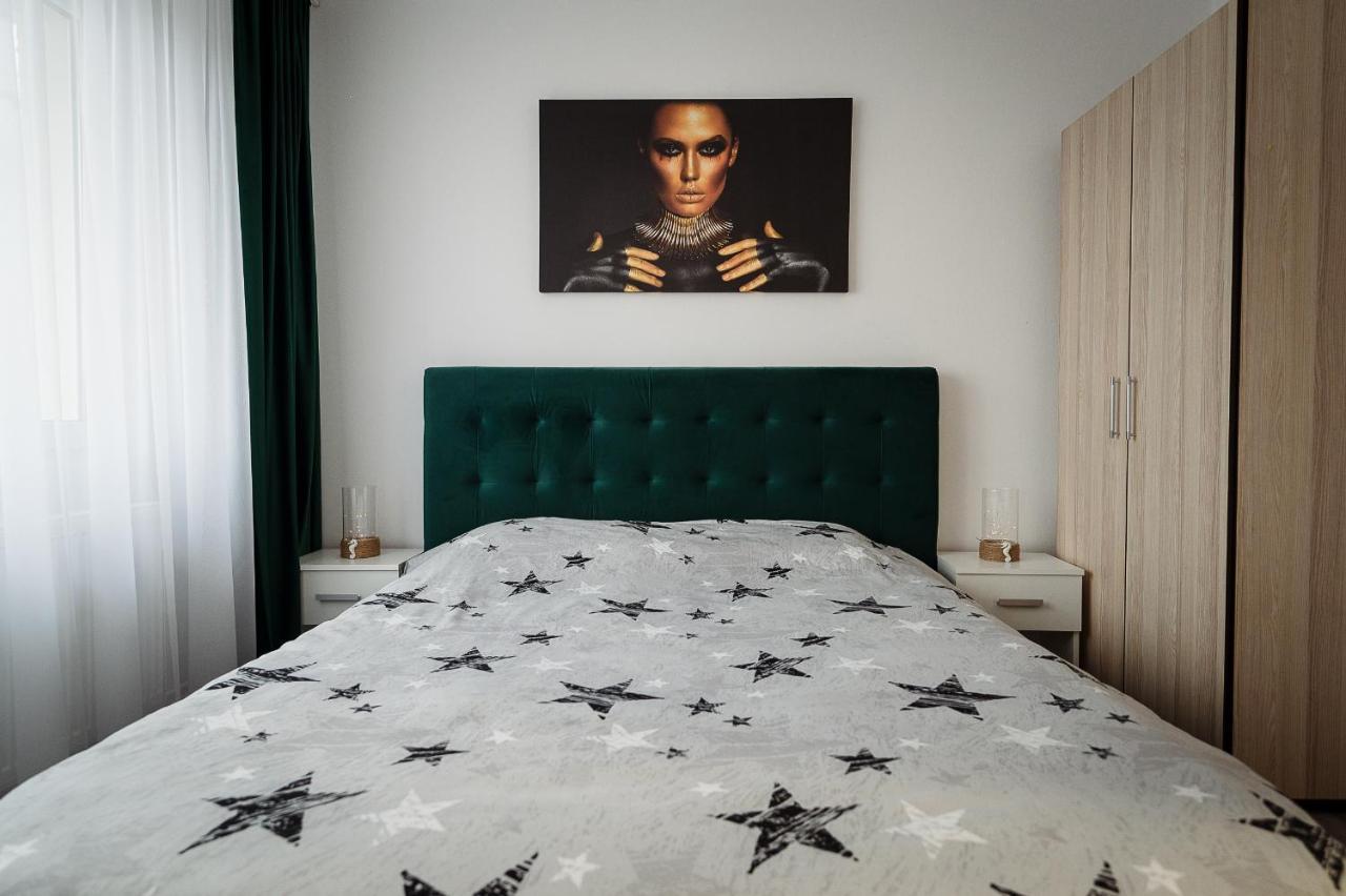 Blue House For 4 Guests With Netflix And Disney Iasi Ngoại thất bức ảnh